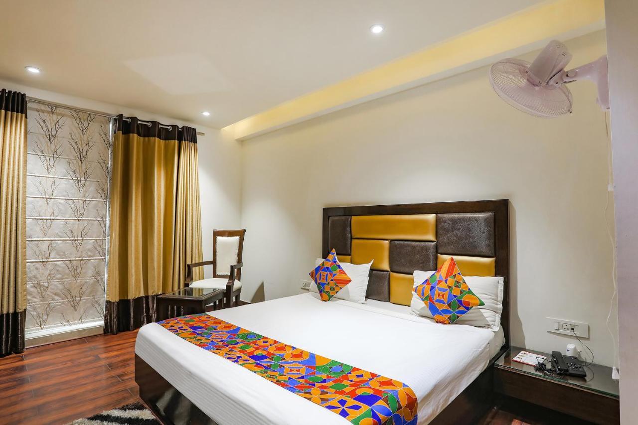 Fabhotel Grand Stay Ню Делхи Екстериор снимка