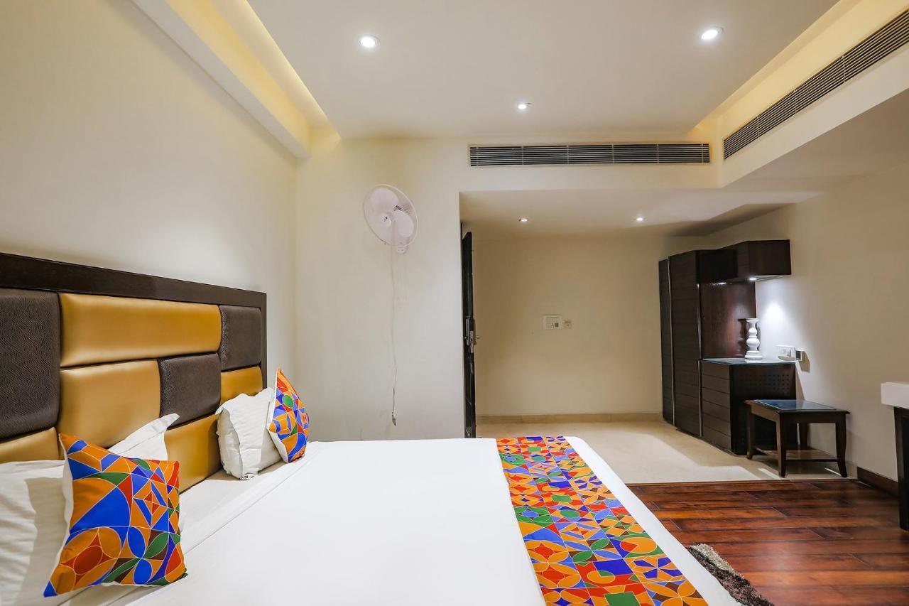 Fabhotel Grand Stay Ню Делхи Екстериор снимка