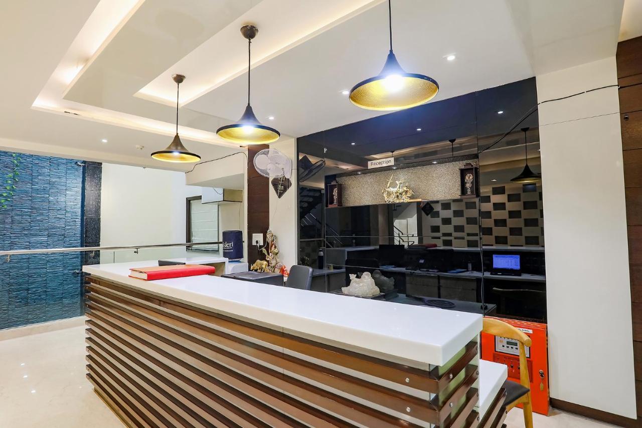 Fabhotel Grand Stay Ню Делхи Екстериор снимка