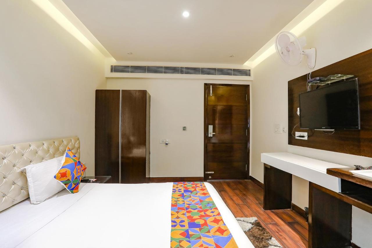 Fabhotel Grand Stay Ню Делхи Екстериор снимка